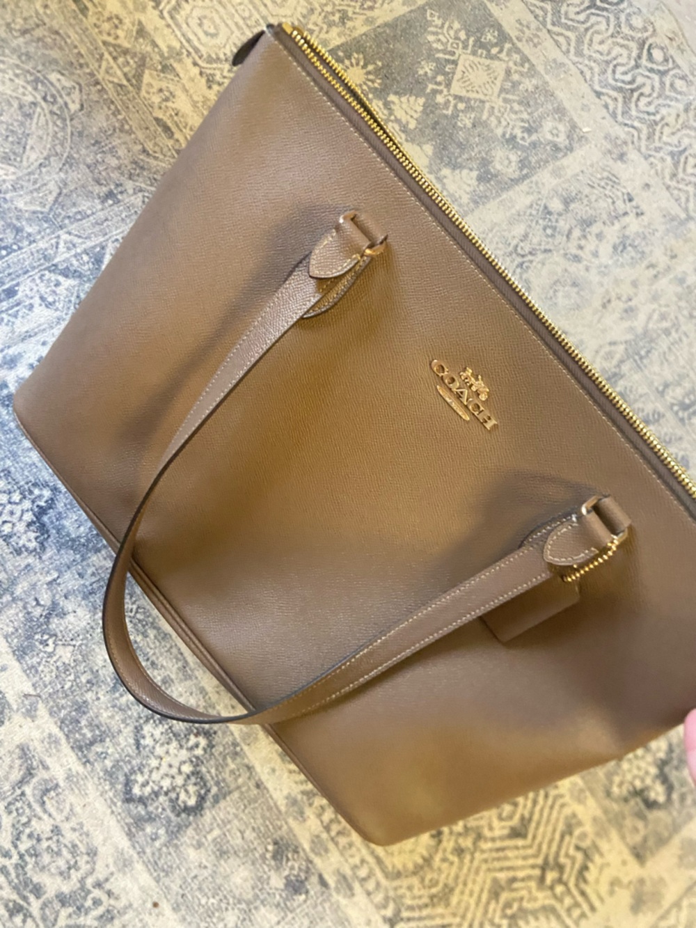 Coach Gallery Tote Bag - Picture 2 of 6